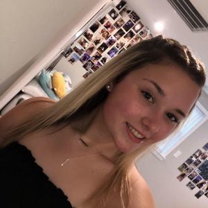 Meet your Posher, Hannah jade